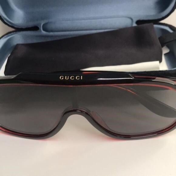 New Authentic Gucci Black Sunglasses GG1038s 001 - Picture 11 of 11